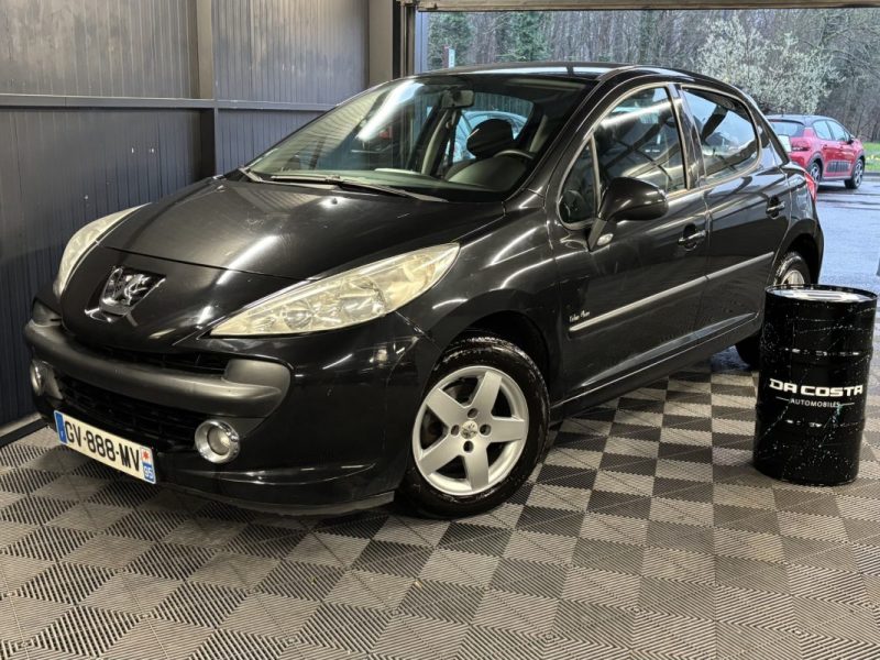 PEUGEOT 207 1.4 75Cv 5 PORTES BLUETOOTH CLIMATISATION - GARANTIE 1 AN 