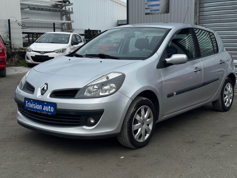 RENAULT CLIO 1.2 16V (74 KW / 101 CH)  2007