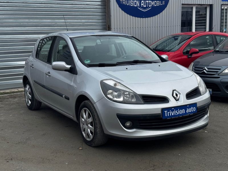 RENAULT CLIO 1.2 16V (74 KW / 101 CH)  2007