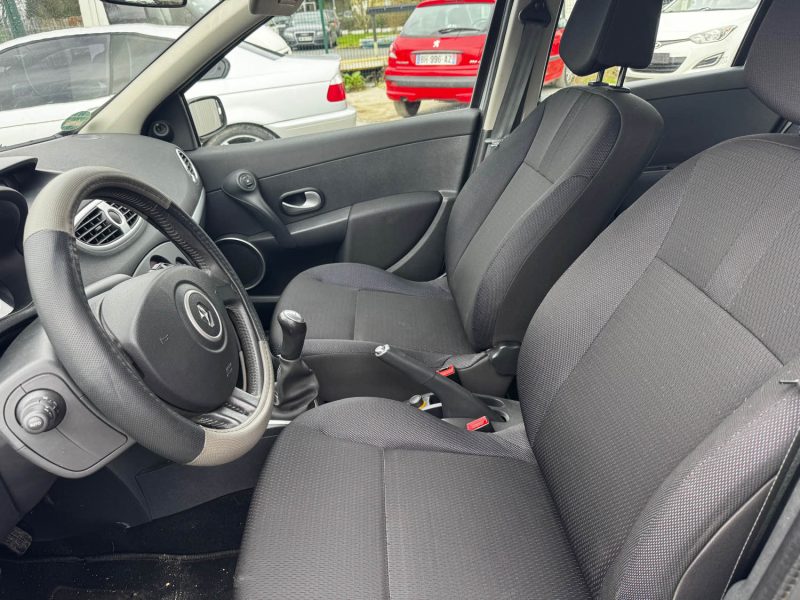 RENAULT CLIO 1.2 16V (74 KW / 101 CH)  2007