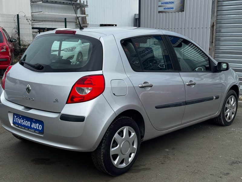RENAULT CLIO 1.2 16V (74 KW / 101 CH)  2007