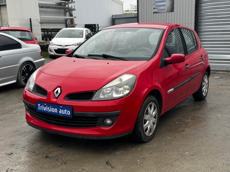 RENAULT CLIO 1.2 16V (74 KW/ 101 CH)RIP CURL 2009