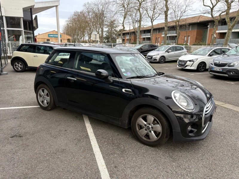 MINI MINI III ONE BUSINESS 102CH 2016