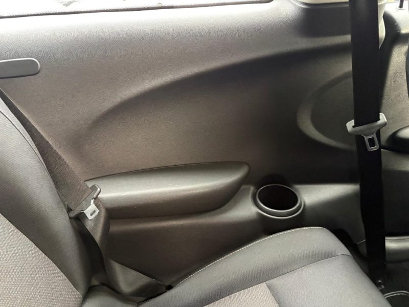 MINI MINI III ONE BUSINESS 102CH 2016