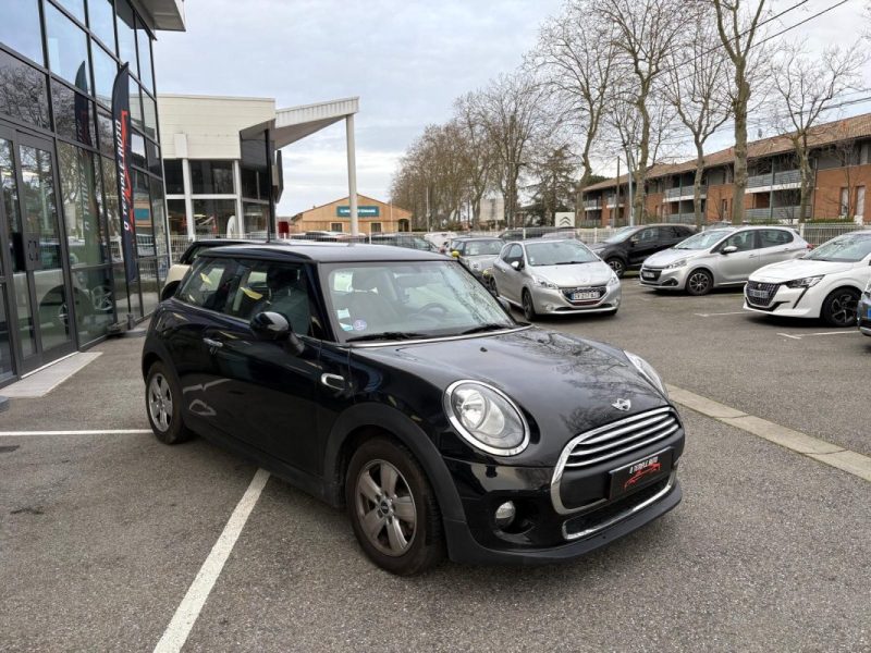 MINI MINI III ONE BUSINESS 102CH 2016