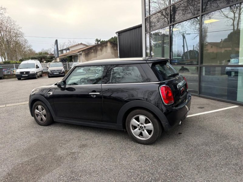 MINI MINI III ONE BUSINESS 102CH 2016