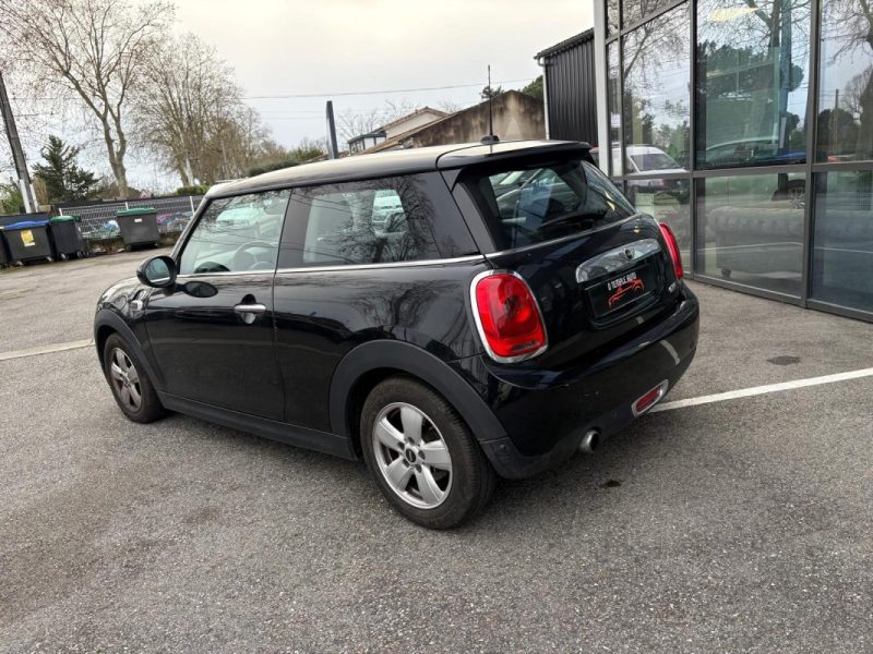 MINI MINI III ONE BUSINESS 102CH 2016