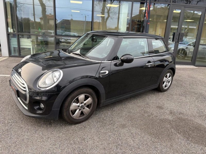 MINI MINI III ONE BUSINESS 102CH 2016