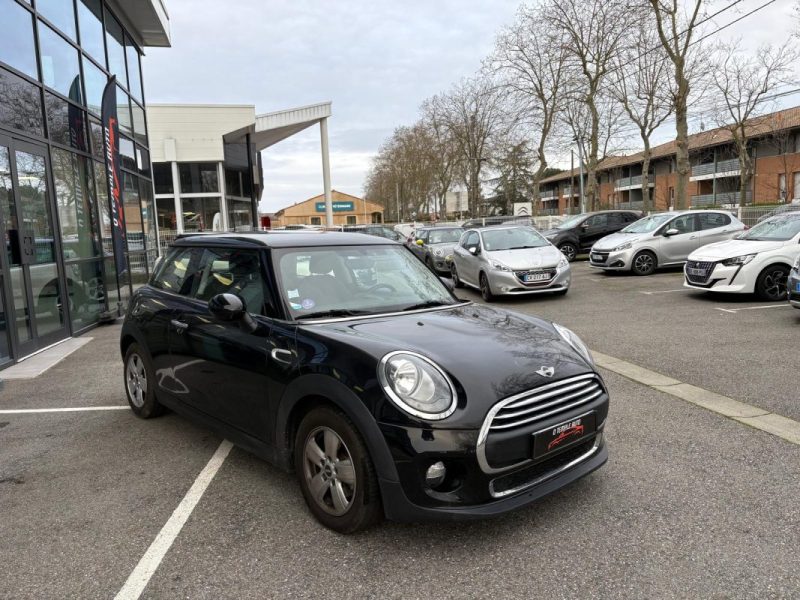 MINI MINI III ONE BUSINESS 102CH 2016