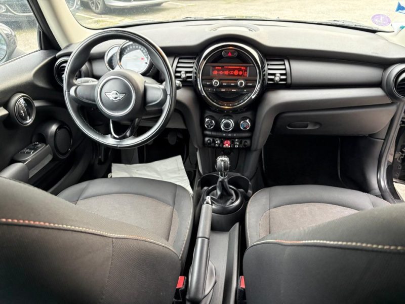 MINI MINI III ONE BUSINESS 102CH 2016