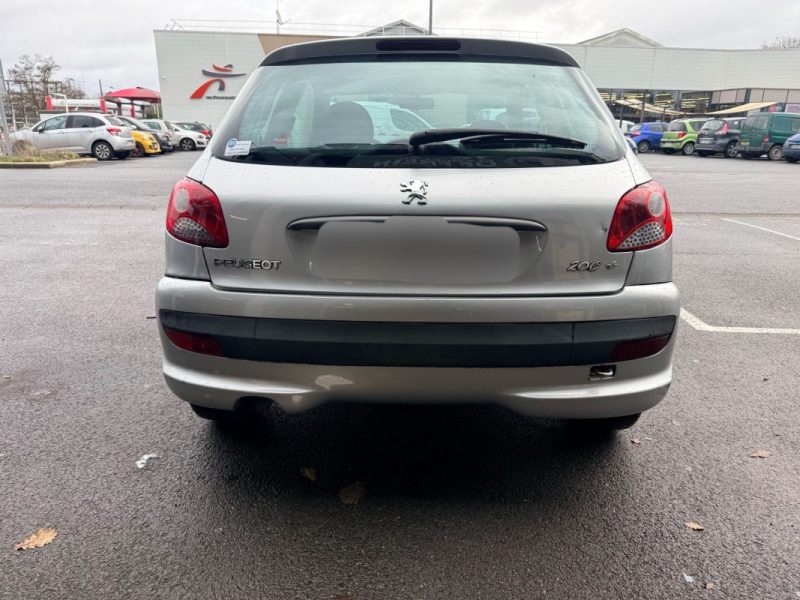 PEUGEOT 206 + 1.1 FINITION URBAN - DISTRIBUTION NEUVE - JOINT DE CULASSE NEUF - GARANTIE 6 MOIS 