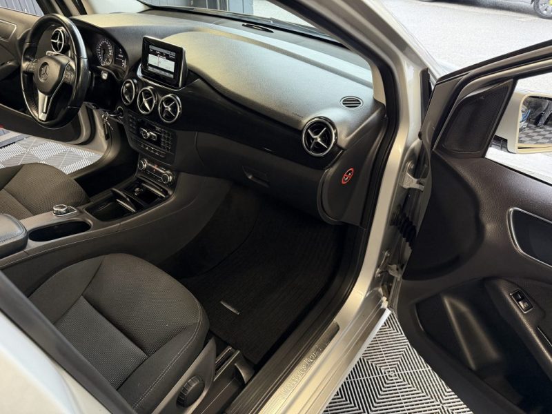 MERCEDES CLASSE B 180 CDI 1.8 109 Cv BUSINESS EXECUTIVE BOITE AUTOMATIQUE 7G-DCT- GARANTIE 1 AN