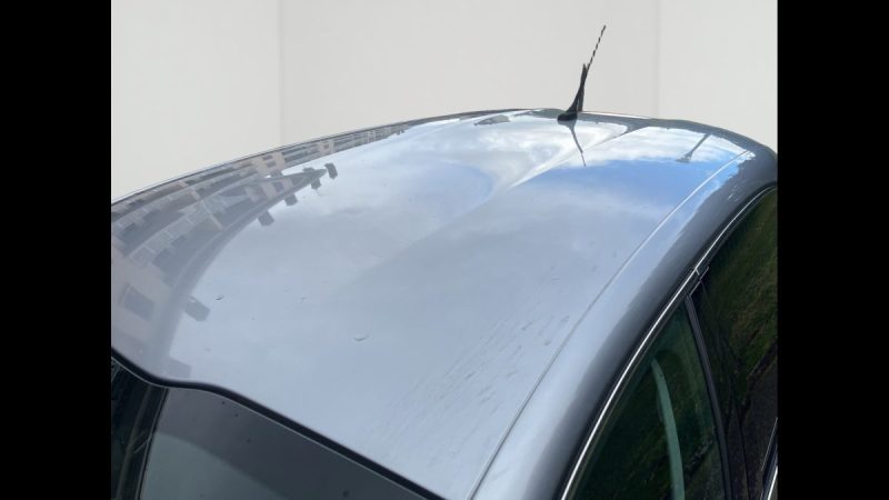 PEUGEOT 208 1.5 L BlueHDI 100 ch TECH EDITION