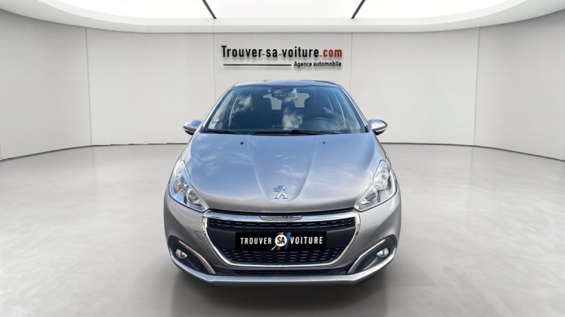 PEUGEOT 208 1.5 L BlueHDI 100 ch TECH EDITION