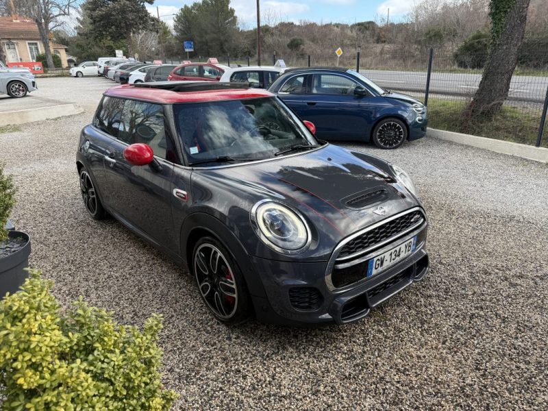 MINI MINI III JOHN COOPER WORKS 231CH HARMAN KARDON TOIT OUVRANT  2016