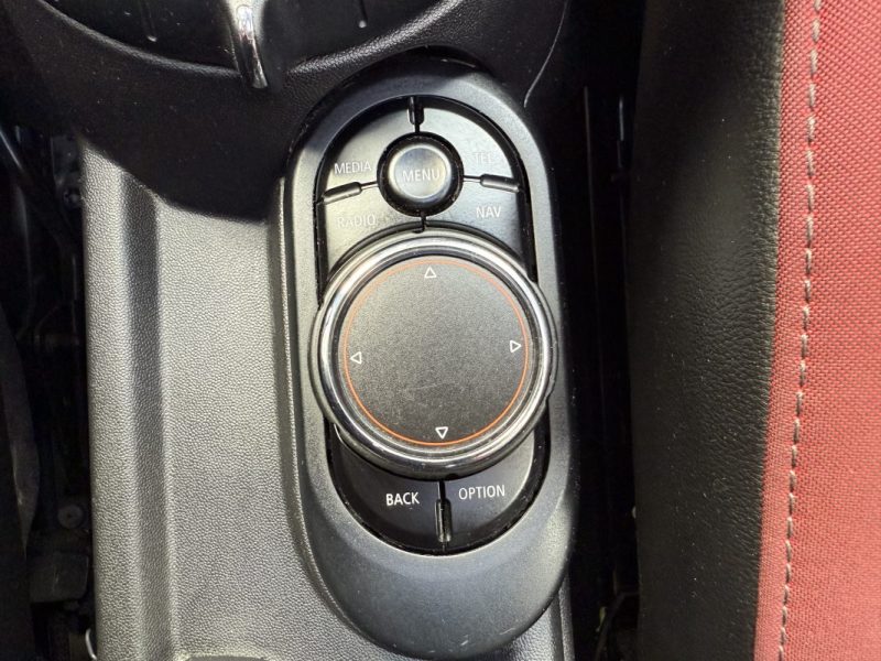 MINI MINI III JOHN COOPER WORKS 231CH HARMAN KARDON TOIT OUVRANT  2016