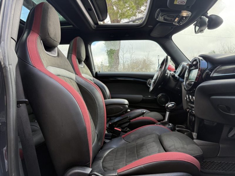 MINI MINI III JOHN COOPER WORKS 231CH HARMAN KARDON TOIT OUVRANT  2016