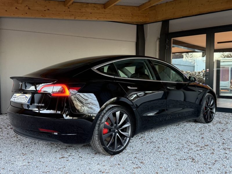 TESLA MODEL 3 LONG-RANGE DUAL MOTOR PERFORMANCE AWD 2019