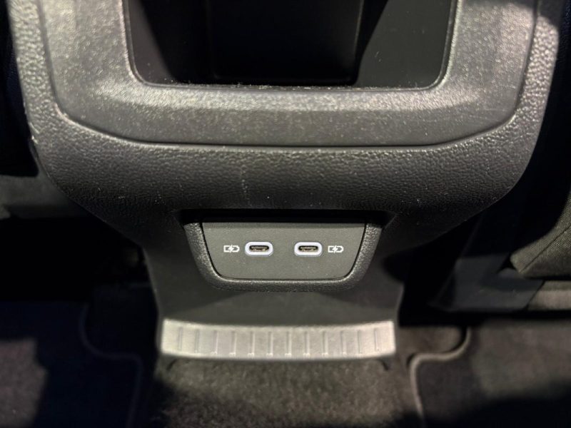 VOLKSWAGEN T-CROSS 1.0 TSI 110CH R-LINE *** RÉVISION À JOUR / RIEN À PRÉVOIR ***