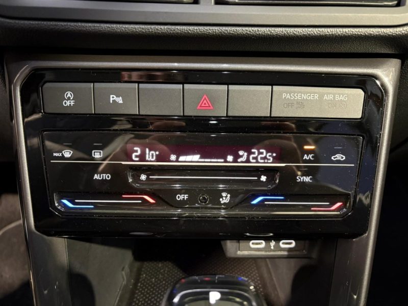 VOLKSWAGEN T-CROSS 1.0 TSI 110CH R-LINE *** RÉVISION À JOUR / RIEN À PRÉVOIR ***