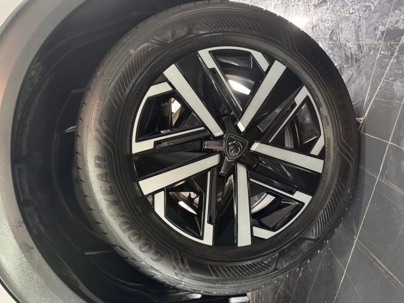PEUGEOT 2008 II 1.2 100ch 2025 TTC