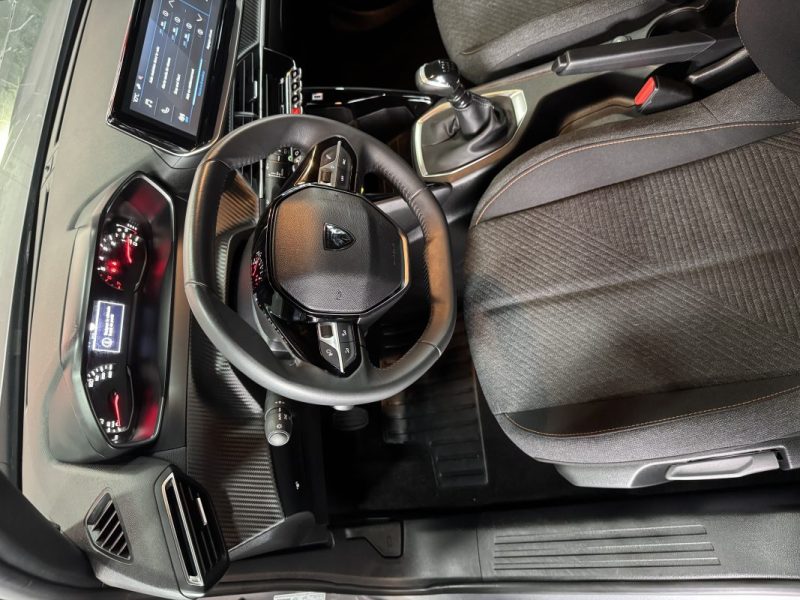 PEUGEOT 2008 II 1.2 100ch 2025 TTC