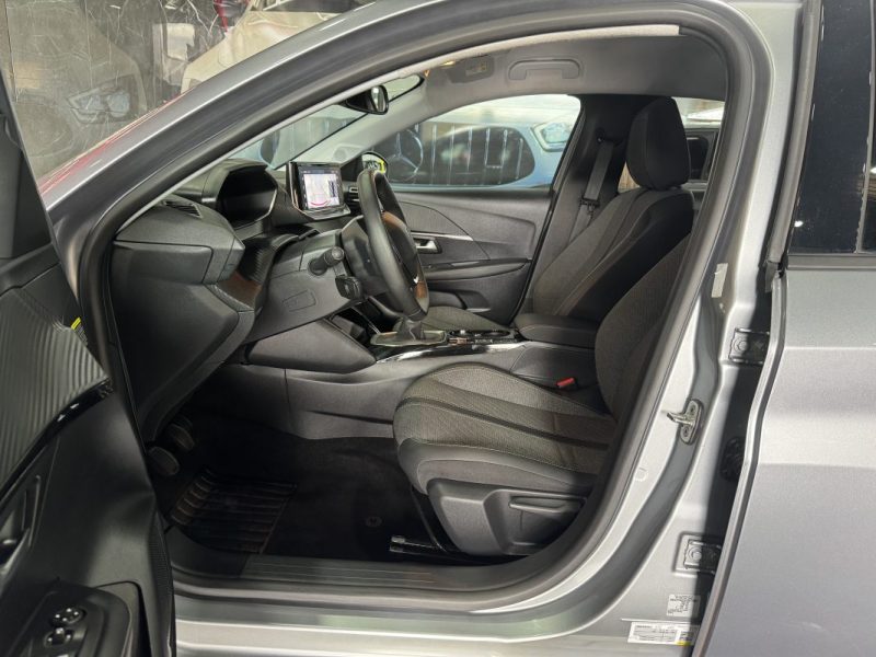 PEUGEOT 208 1.2 PURETECH 100CH S&S ALLURE 2024 TTC