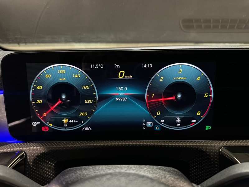 MERCEDES CLASSE A  200 D AMG LINE 8G-DCT TOIT PANORAMIQUE