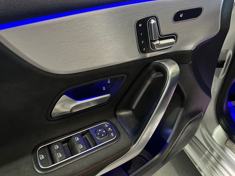 MERCEDES CLASSE A  200 D AMG LINE 8G-DCT TOIT PANORAMIQUE