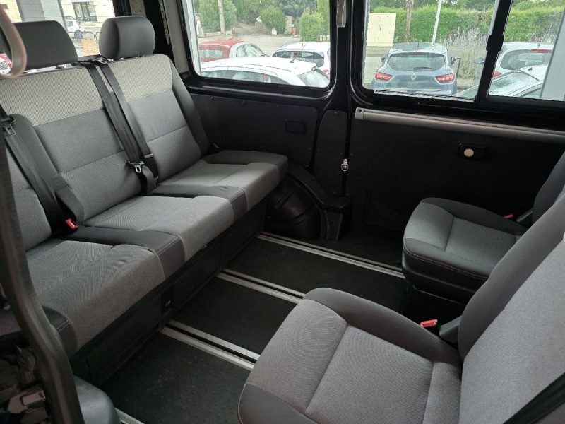 VOLKSWAGEN MULTIVAN 2.5 TDI - 10V L5 131CH TURBO ANNEE 2008 205000KM