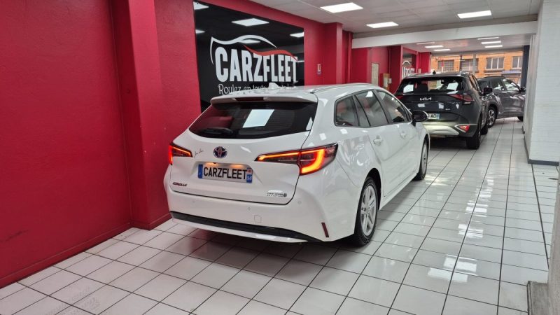 TOYOYA COROLLA TOURING SPORTS 122cv DYNAMIC BUSINESS/1 ERE MAIN/TVA RECUPERABLE