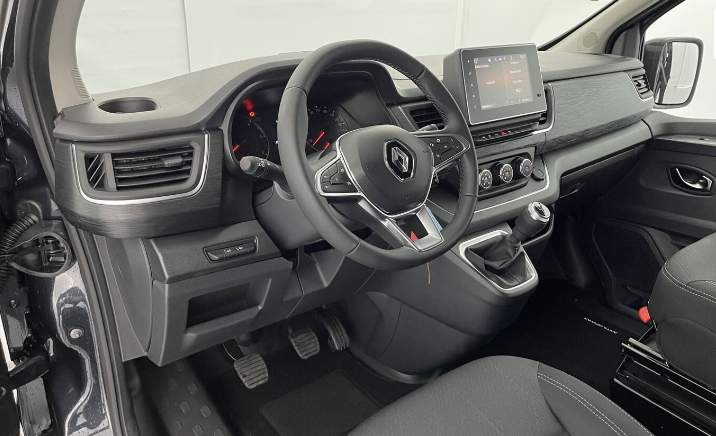 RENAULT TRAFIC ANTILOPE VAN 2026