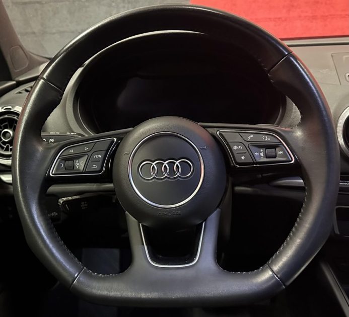 AUDI A3 35 TFSI 150CH COD DESIGN LUXE TRONIC 7 - Garantie 6 mois - Excellent état -
