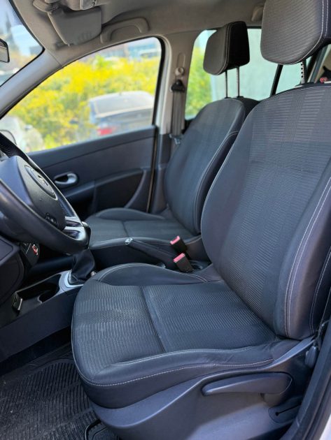 RENAULT CLIO 3 TomTom 1.5DCI 70 Chx
