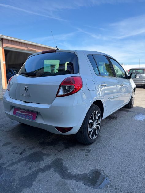RENAULT CLIO 3 TomTom 1.5DCI 70 Chx