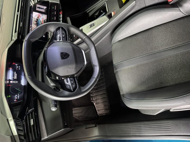 PEUGEOT 308 - 3 1.2 PURETECH 130CH S&S ALLURE EAT8 2024 TTC