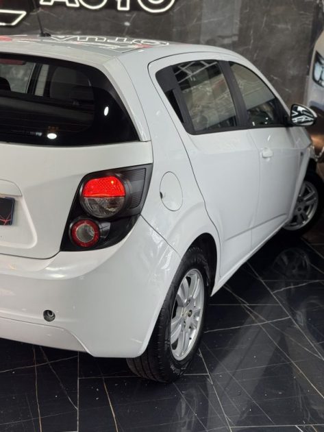 CHEVROLET AVEO 1.2 16V 86CH LT 5P 2013
