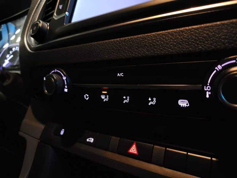 PEUGEOT EXPERT STANDARD ASPHALT 2.0 120cv PREMIUM EAT8 AMÉNAGÉ / GALERIE PORTE ECHELLE A VERRIN