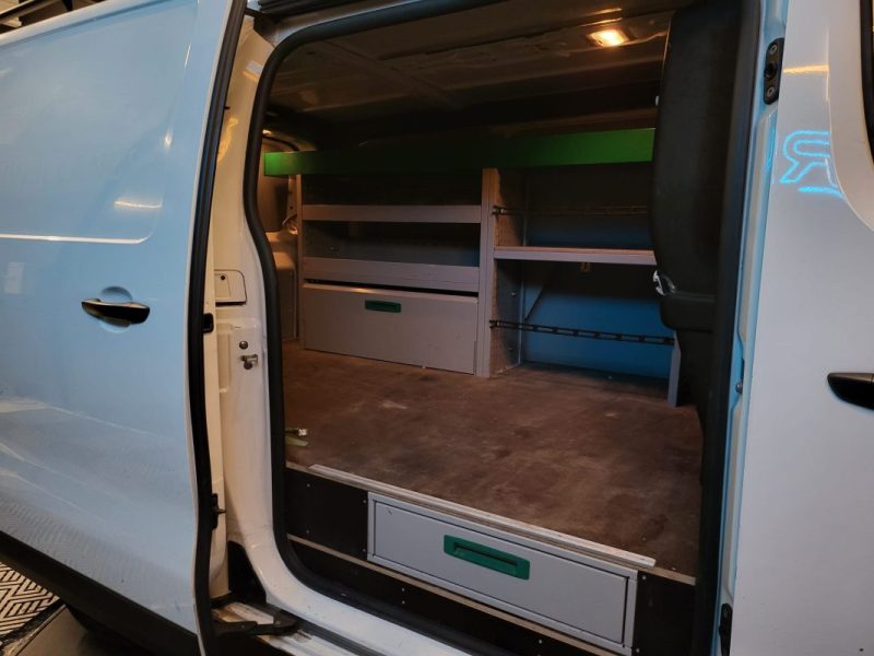 PEUGEOT EXPERT STANDARD ASPHALT 2.0 120cv PREMIUM EAT8 AMÉNAGÉ / GALERIE PORTE ECHELLE A VERRIN