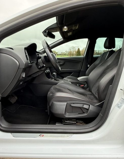 SEAT LEON FR 2.0 TDI 150ch DSG-7 / VIRTUAL COCKPIT / FULL LED / CAMÉRA DE RECUL 