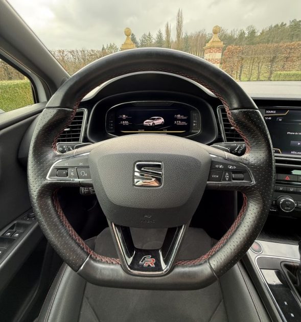 SEAT LEON FR 2.0 TDI 150ch DSG-7 / VIRTUAL COCKPIT / FULL LED / CAMÉRA DE RECUL 