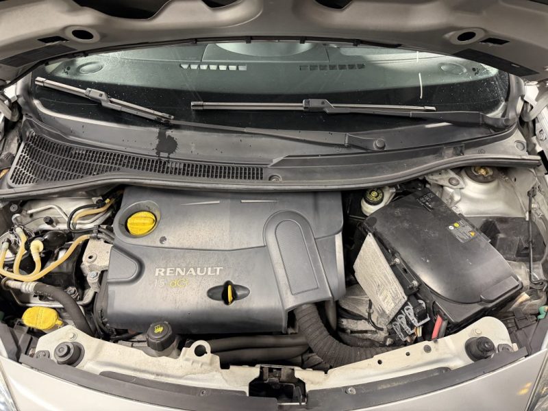 RENAULT TWINGO II SOCIETE 1.5 DCI 65 Cv 2 PLACES / FRAIS A PREVOIR LIRE L ANNONCE - VENTE EN L ETAT