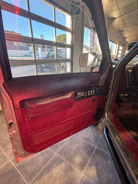 CHEVROLET SILVERADO 2500 V8 5.7 PEINTURE NEUVE