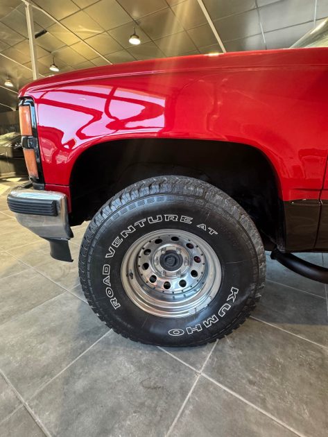 CHEVROLET SILVERADO 2500 V8 5.7 PEINTURE NEUVE
