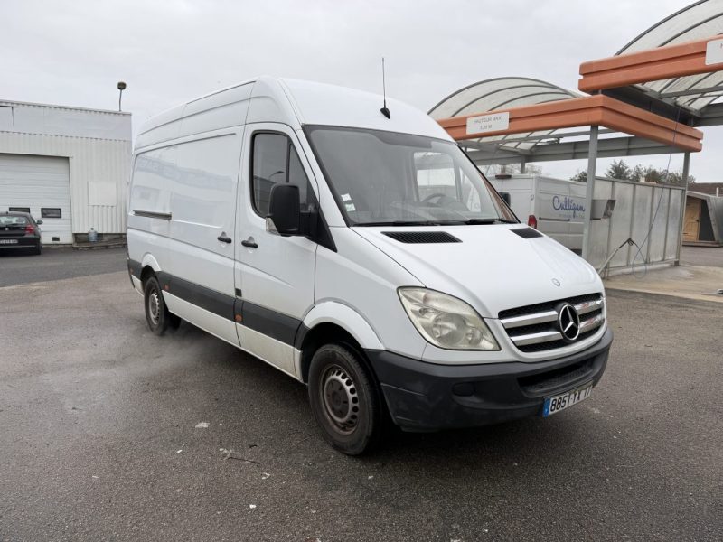 MERCEDES SPRINTER 215 CDI 2.8T 32 
