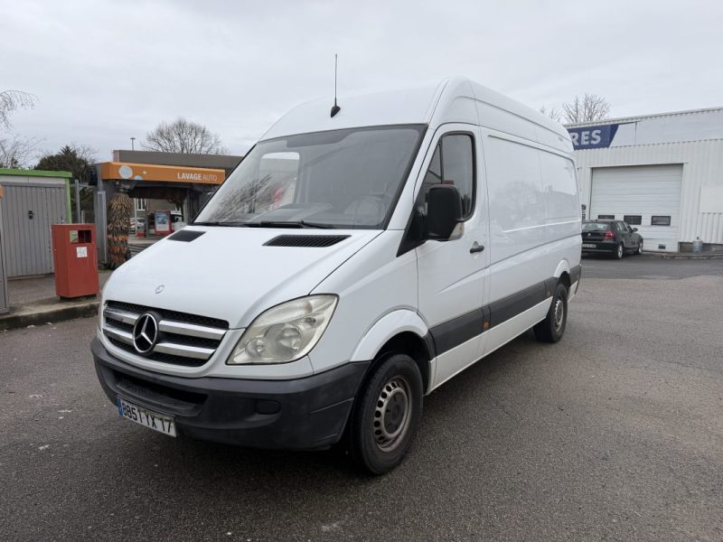 MERCEDES SPRINTER 215 CDI 2.8T 32 