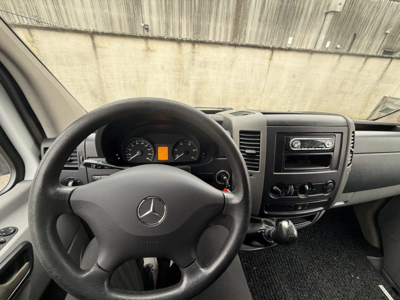 MERCEDES SPRINTER 215 CDI 2.8T 32 