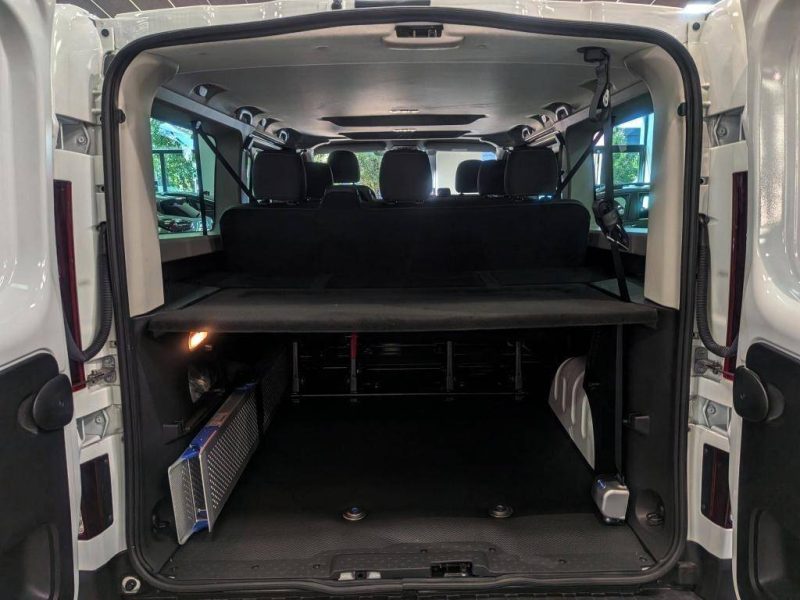 RENAULT TRAFIC BLUE DCI 150 9 PLACES GRAND TECHNO 2025