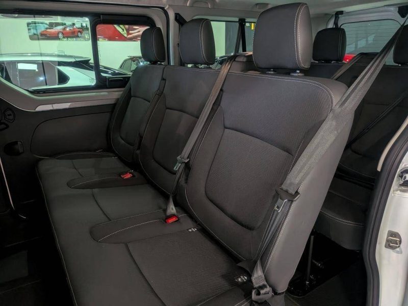 RENAULT TRAFIC BLUE DCI 150 9 PLACES GRAND TECHNO 2025