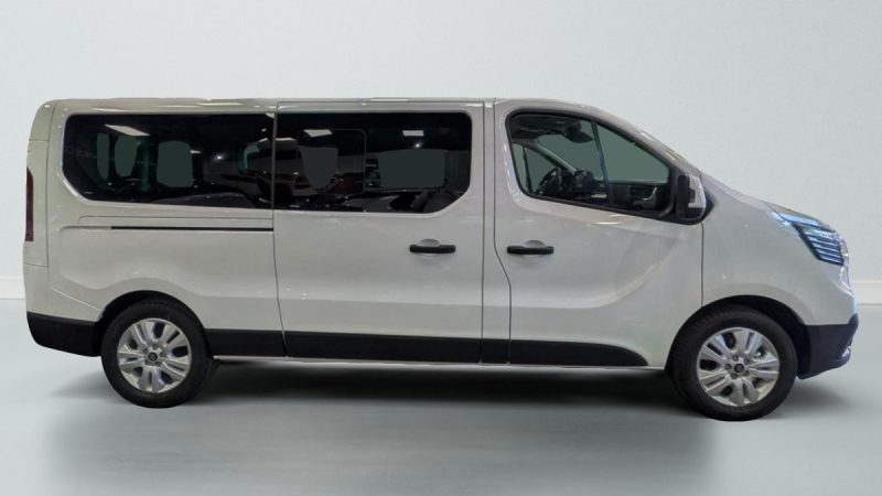 RENAULT TRAFIC BLUE DCI 150 9 PLACES GRAND TECHNO 2025